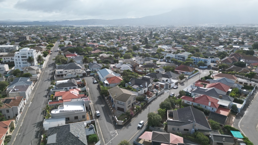 5 Bedroom Property for Sale in Strand North Western Cape